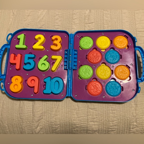 Hasbro - Hasbro A9598 SES - Elmos on the Go Letters and Cookie Monster Counting - Picture 3 of 6